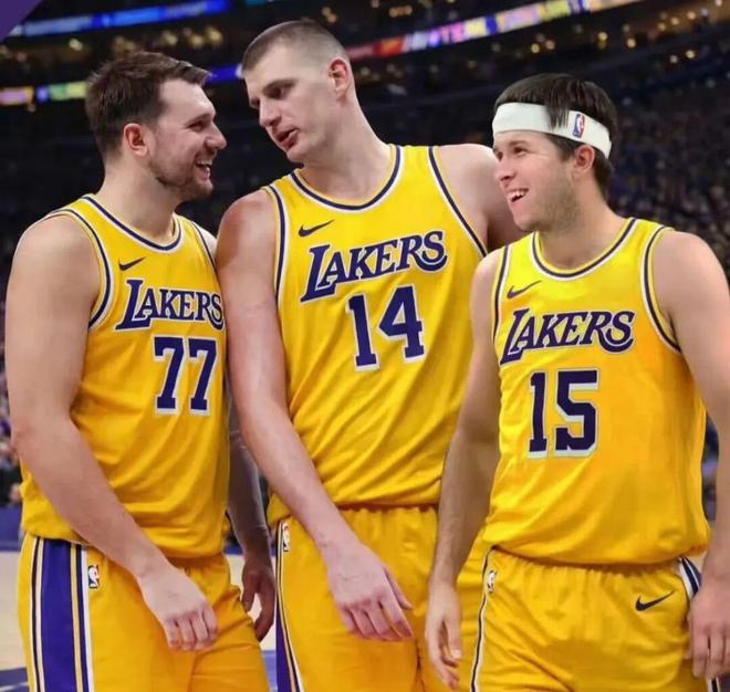 湖人顶薪留李+追字母哥引热议，交易策略成焦点