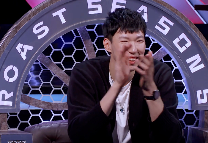 周琦对阵同曦表现低迷引球迷不满